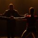 «Como dos extraños», mucho más que la historia de un tango.
