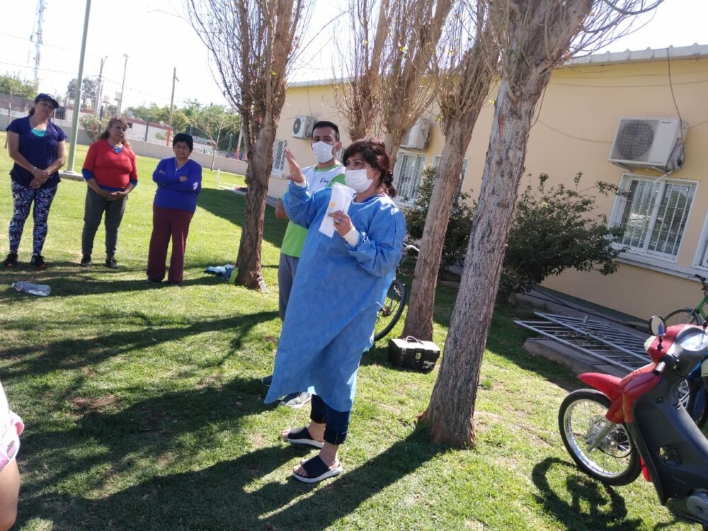 Chimbas: Avanza la campaña de prevención de HPV mediante test de autotoma. Chimbas: Avanza la campaña de prevención de HPV mediante test de autotoma.