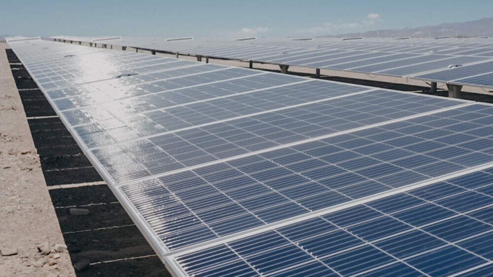 Sergio Uñac inauguró el Parque Solar Guañizuil 2, uno de los más grandes de la Argentina. Sergio Uñac inauguró el Parque Solar Guañizuil 2, uno de los más grandes de la Argentina.