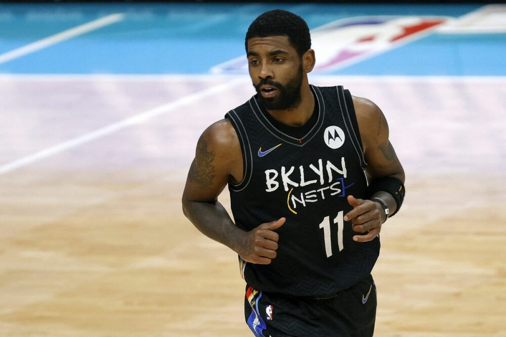 NBA: Kyrie Irving no podrá jugar con su equipo hasta que no esté vacunado. NBA: Kyrie Irving no podrá jugar con su equipo hasta que no esté vacunado.
