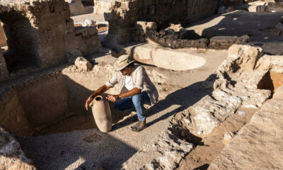 Israel: Arqueólogos descubren un complejo de producción de  vino de hace 1.500 años.