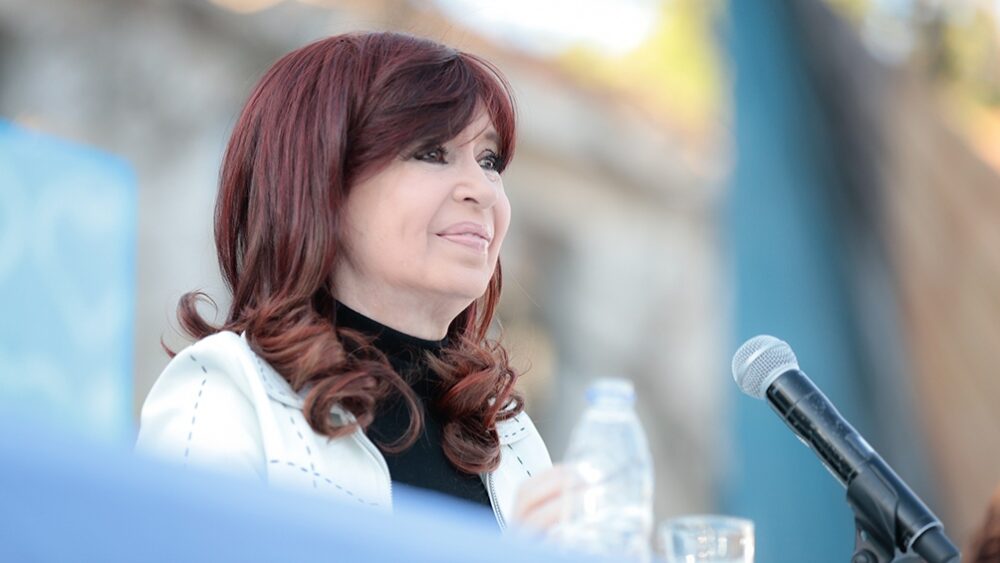 Cristina Kirchner: «El peronismo, le pese a quien le pese, sigue hoy más vigente que nunca». Cristina Kirchner: «El peronismo, le pese a quien le pese, sigue hoy más vigente que nunca».