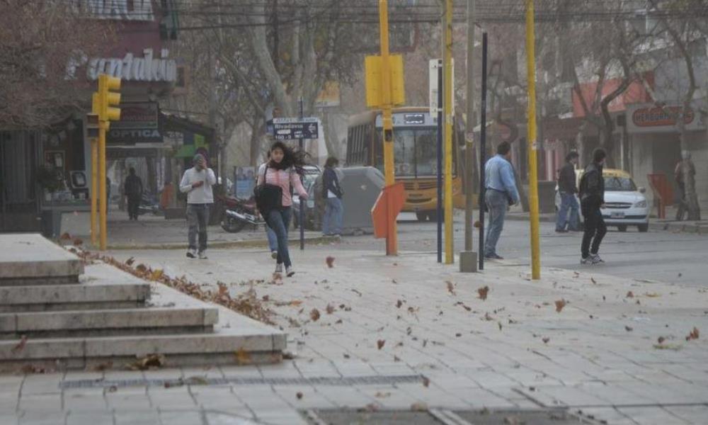 El SMN lanzó una alerta amarilla.¿Hasta cuándo estará el viento sur? El SMN lanzó una alerta amarilla.¿Hasta cuándo estará el viento sur?