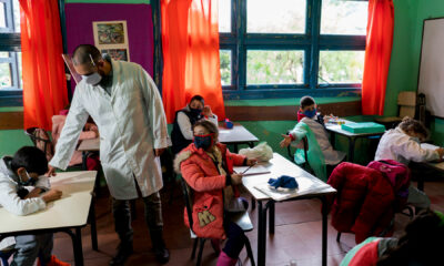 La próxima semana comenzarán los testeos anticovid en las escuelas.