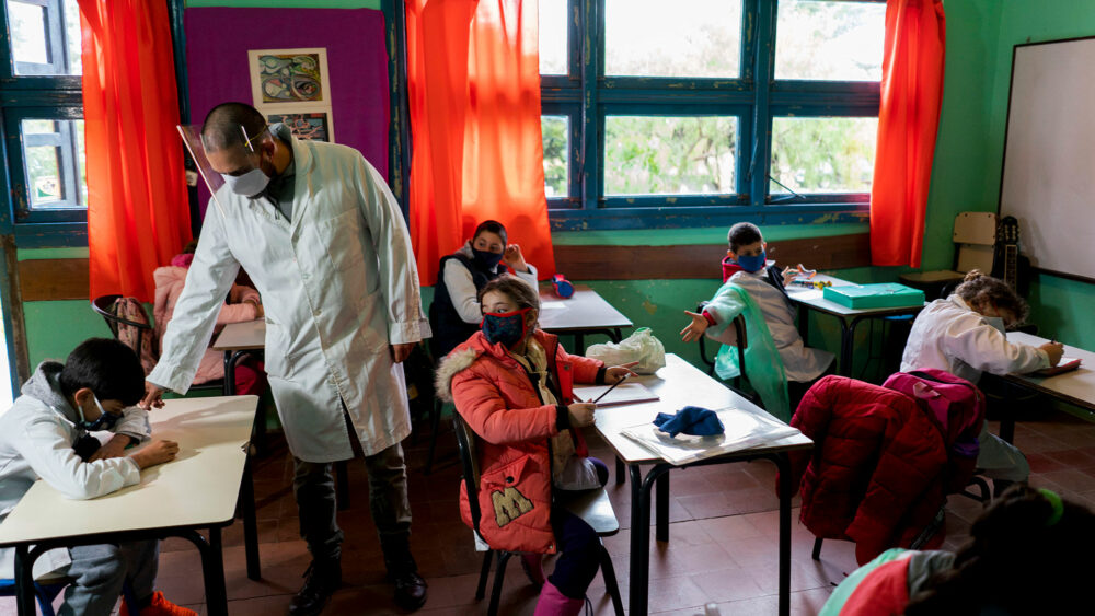 La próxima semana comenzarán los testeos anticovid en las escuelas. La próxima semana comenzarán los testeos anticovid en las escuelas.