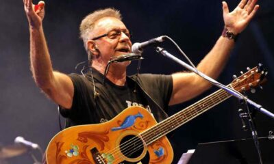 León Gieco estrenó Alimentación.com, un nuevo adelanto de su próximo álbum.