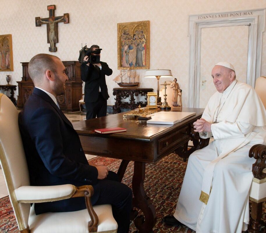 El Papa nombró a Martín Guzmán miembro de la Academia Pontificia de Ciencias Sociales. El Papa nombró a Martín Guzmán miembro de la Academia Pontificia de Ciencias Sociales.
