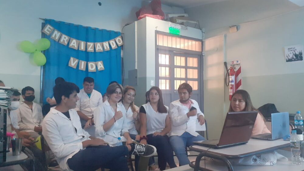 Alumnos de Niquivil ganaron un premio por su proyecto sobre biodiversidad. Alumnos de Niquivil ganaron un premio por su proyecto sobre biodiversidad.