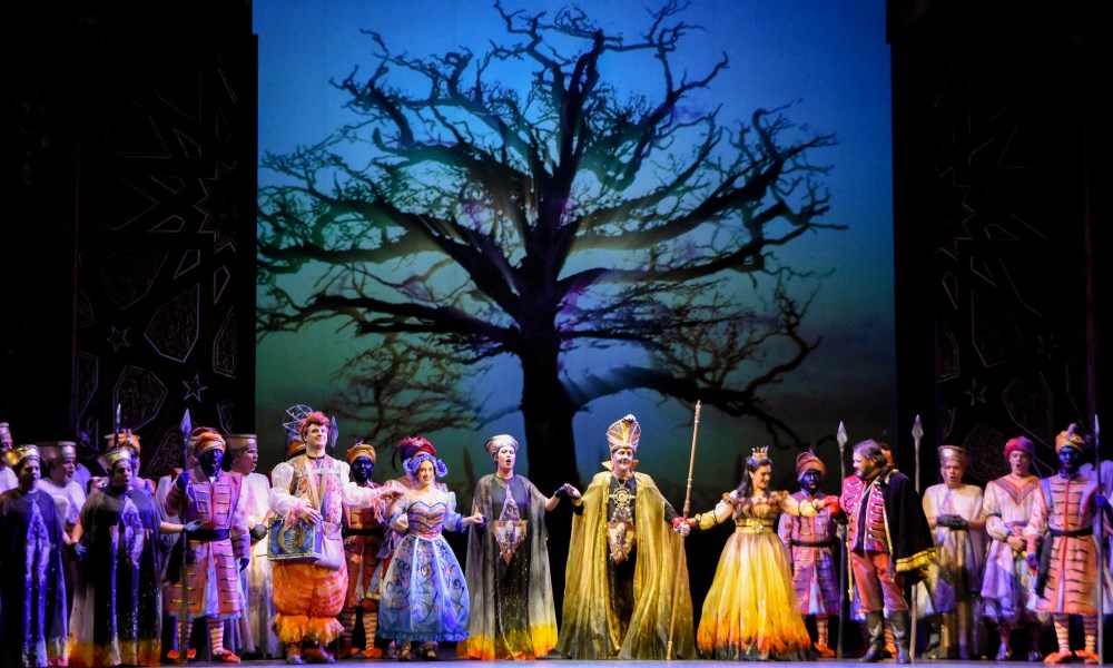 El Teatro del Bicentenario fue distinguido con La Flauta Mágica como hecho de mayor trascendencia del 2019. El Teatro del Bicentenario fue distinguido con La Flauta Mágica como hecho de mayor trascendencia del 2019.