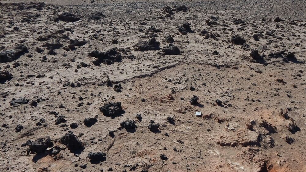 Científicos resuelven el misterio de los vidrios fundidos en el desierto de Atacama. Científicos resuelven el misterio de los vidrios fundidos en el desierto de Atacama.