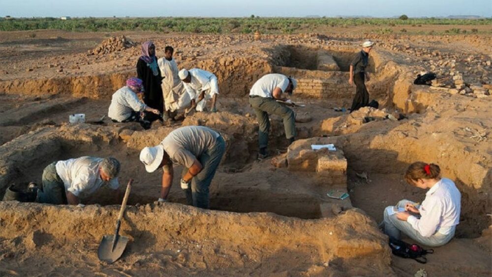 Arabia Saudita: Arqueólogos excavan para encontrar restos de reinos antiguos mencionados en la Biblia. Arabia Saudita: Arqueólogos excavan para encontrar restos de reinos antiguos mencionados en la Biblia.