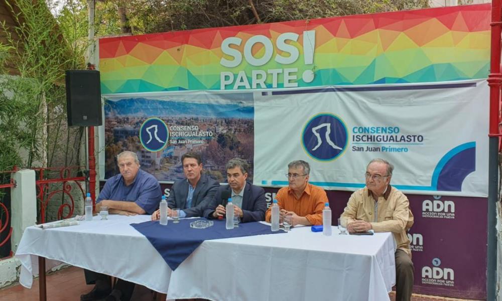 Arancibia le contestó a Bullrich: «Votar a Juntos por el Cambio es votar a quienes promueven el plagio». Arancibia le contestó a Bullrich: «Votar a Juntos por el Cambio es votar a quienes promueven el plagio».