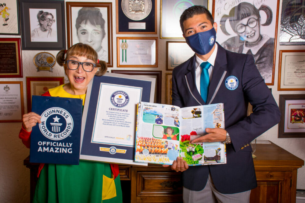 Desde México para el mundo: La Chilindrina gana el récord Guinness por ser el personaje más longevo. Desde México para el mundo: La Chilindrina gana el récord Guinness por ser el personaje más longevo.
