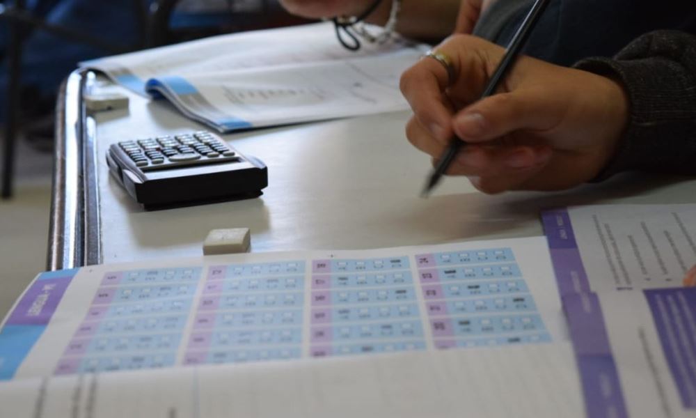 Casi 800.000 alumnos de todo el país participarán del Operativo Aprender. Casi 800.000 alumnos de todo el país participarán del Operativo Aprender.