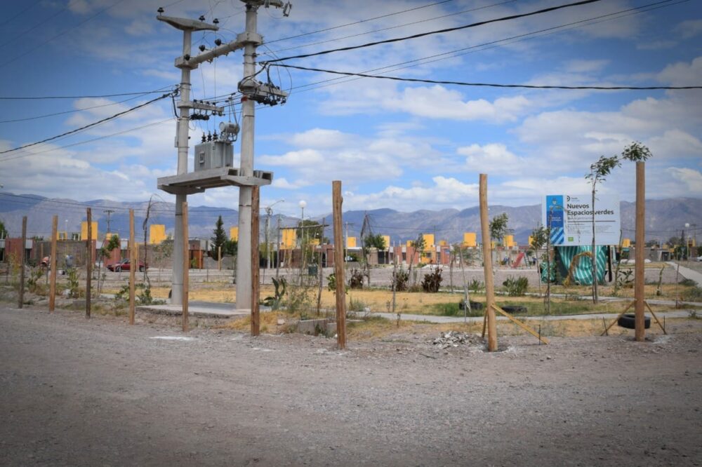 Comienzan las obras que beneficiarán a familias de la zona Norte de Pocito. Comienzan las obras que beneficiarán a familias de la zona Norte de Pocito.