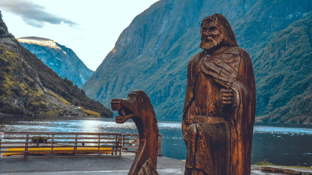 «Águila de sangre»: Científicos revelan que el sangriento ritual de ejecución vikinga es «anatómicamente posible». «Águila de sangre»: Científicos revelan que el sangriento ritual de ejecución vikinga es «anatómicamente posible».