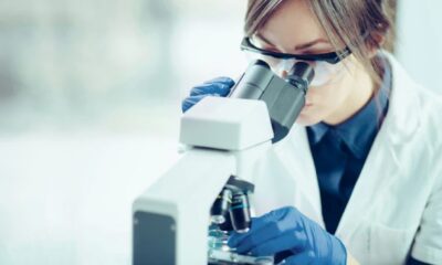 Científicos argentinos convierten células de la piel en neuronas para estudiar la epilepsia.