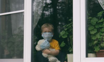 El Vaticano advirtió sobre los riesgos de una «pandemia paralela» para niños y adolescentes.