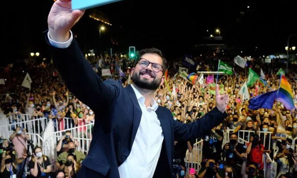 La oportunidad de refundar Chile. La oportunidad de refundar Chile.