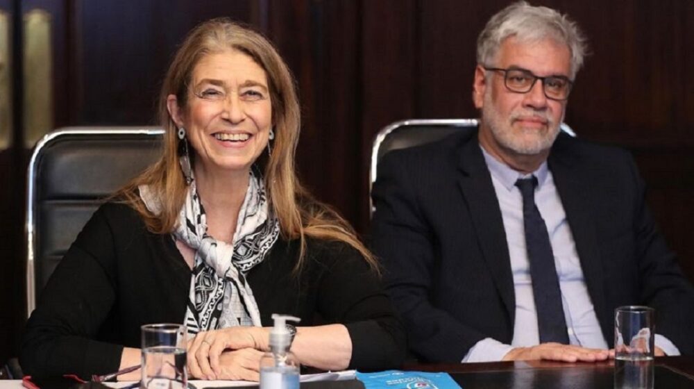 Débora Giorgi renunció a la Secretaría de Comercio de la Nación. Débora Giorgi renunció a la Secretaría de Comercio de la Nación.