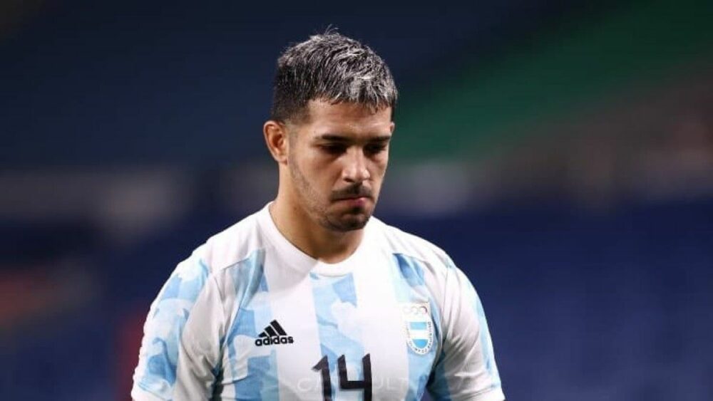 El futbolista Facundo Medina fue detenido por violencia de género. El futbolista Facundo Medina fue detenido por violencia de género.