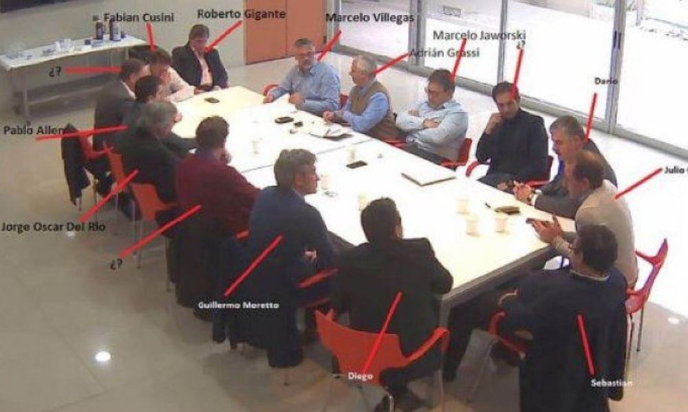 Gestapo Antisindical: La querella pide procesar a todos los reunidos en el Bapro e indagar a Macri y Vidal. Gestapo Antisindical: La querella pide procesar a todos los reunidos en el Bapro e indagar a Macri y Vidal.