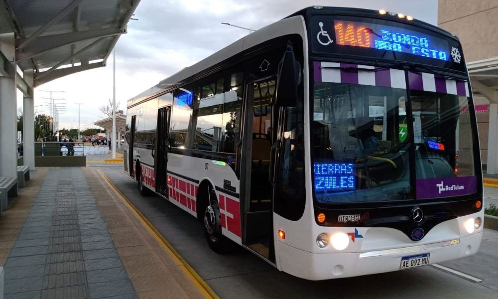 Red Tulum: En agosto comenzaría a funcionar el seguimiento de las líneas de colectivos. Red Tulum: En agosto comenzaría a funcionar el seguimiento de las líneas de colectivos.