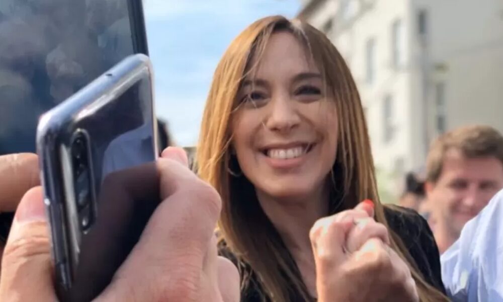Piden informes sobre el teléfono de Vidal y citan a exfuncionarios. Piden informes sobre el teléfono de Vidal y citan a exfuncionarios.