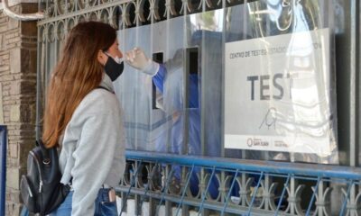 Nuevas definiciones en testeos, contactos estrechos y vacunación de Refuerzos.