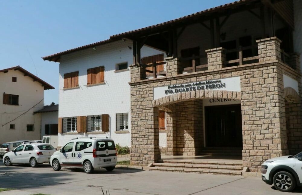 El Hogar Eva Duarte Perón refuerza protocolos sanitarios por prevención. El Hogar Eva Duarte Perón refuerza protocolos sanitarios por prevención.
