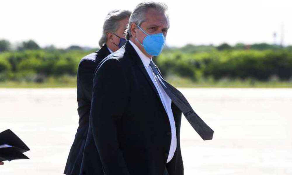 Fernández emprenderá vuelo directo a Rusia y China. Fernández emprenderá vuelo directo a Rusia y China.