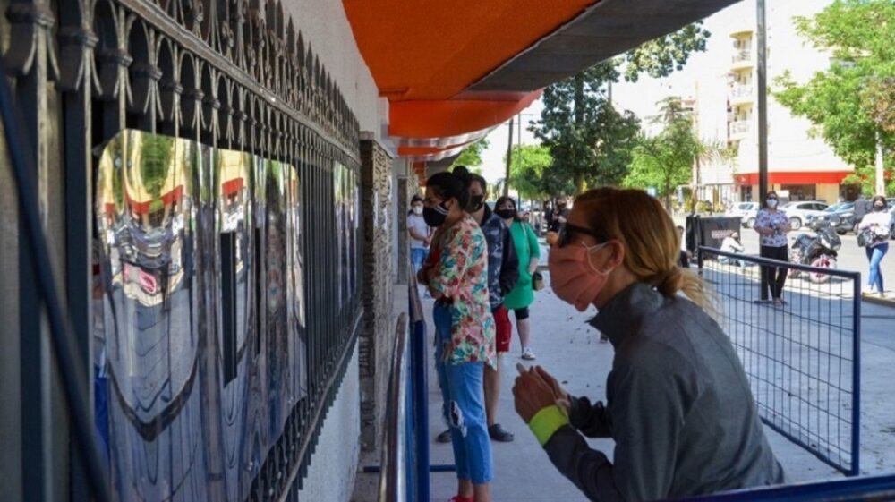 San Juan reportó 3.206 nuevos contagios y 2 fallecidos por coronavirus. San Juan reportó 3.206 nuevos contagios y 2 fallecidos por coronavirus.