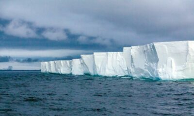 Calentamiento global: Aumenta la preocupación por el impacto del derretimiento de un iceberg.