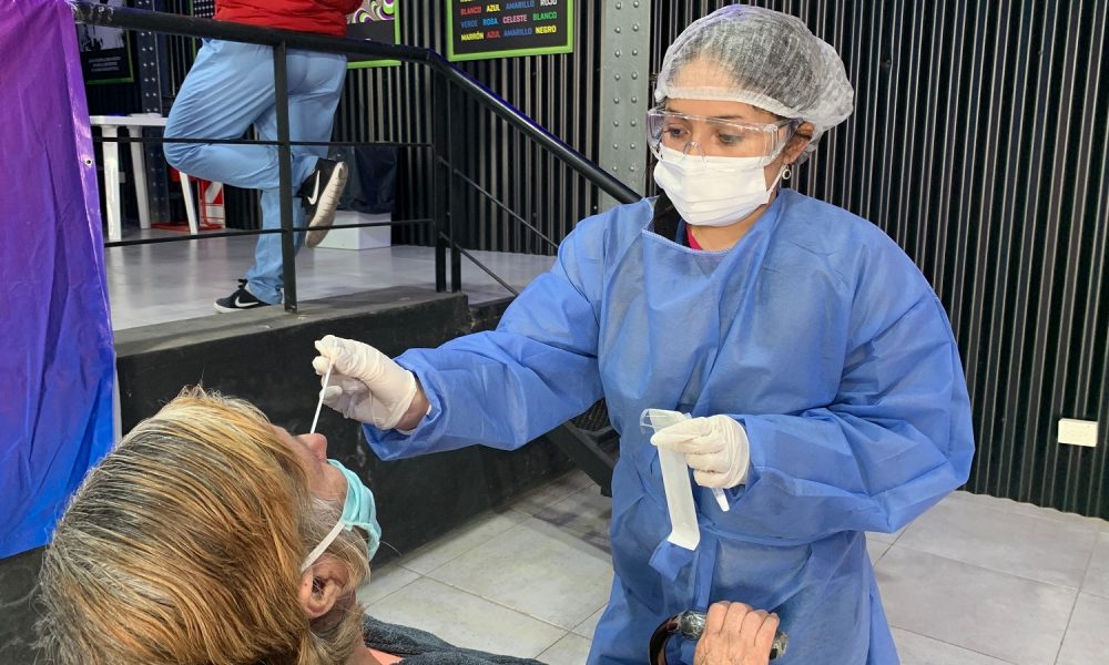 San Juan finaliza la semana reportando 4200 nuevos casos y 5 fallecidos por coronavirus. San Juan finaliza la semana reportando 4200 nuevos casos y 5 fallecidos por coronavirus.