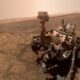 La NASA compartió imágenes de nubes marcianas desplazándose sobre el róver Curiosity.￼￼
