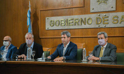 Conectar Igualdad: Sergio Uñac y Jaime Perczyk firmaron un convenio por nuevas computadoras para los alumnos de San Juan.￼