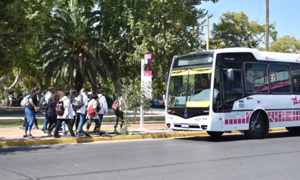 Todo sobre lo que tenes que saber sobre la credencial y boleto escolar. Todo sobre lo que tenes que saber sobre la credencial y boleto escolar.