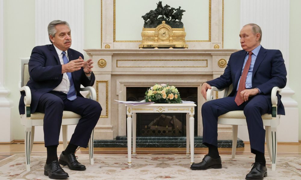 Alberto Fernández en la reunión con Putin: «Argentina tiene que ser la puerta de entrada para que Rusia ingrese en América Latina». Alberto Fernández en la reunión con Putin: «Argentina tiene que ser la puerta de entrada para que Rusia ingrese en América Latina».
