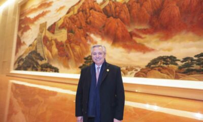 Alberto Fernández dejó China y viaja rumbo a Barbados, último destino de su gira oficial.