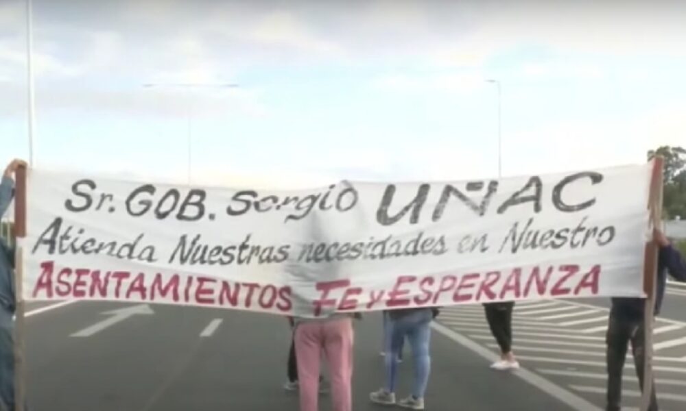 Vecinos de Pocito reclaman viviendas dignas. Vecinos de Pocito reclaman viviendas dignas.