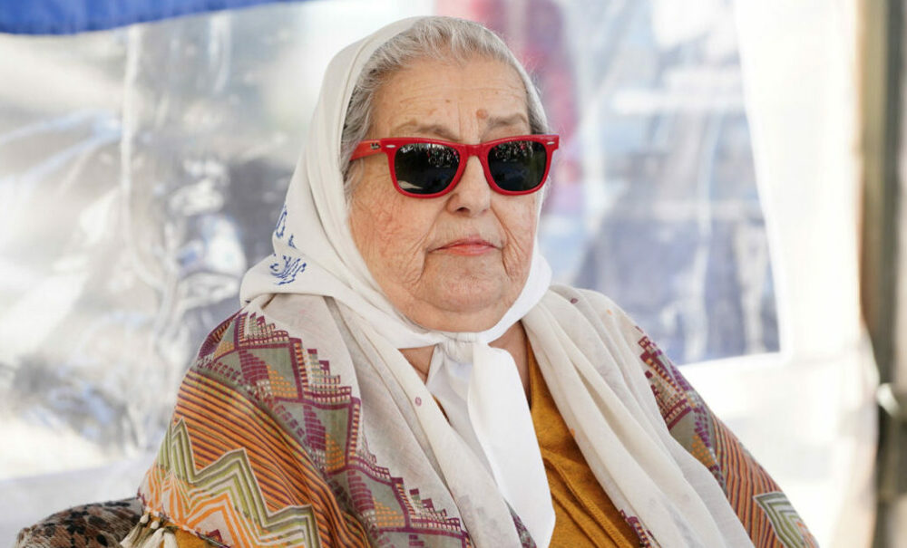 Hebe de Bonafini cruzó al Gobierno: «Necesitamos un paro general para que sepan quién hace el país». Hebe de Bonafini cruzó al Gobierno: «Necesitamos un paro general para que sepan quién hace el país».