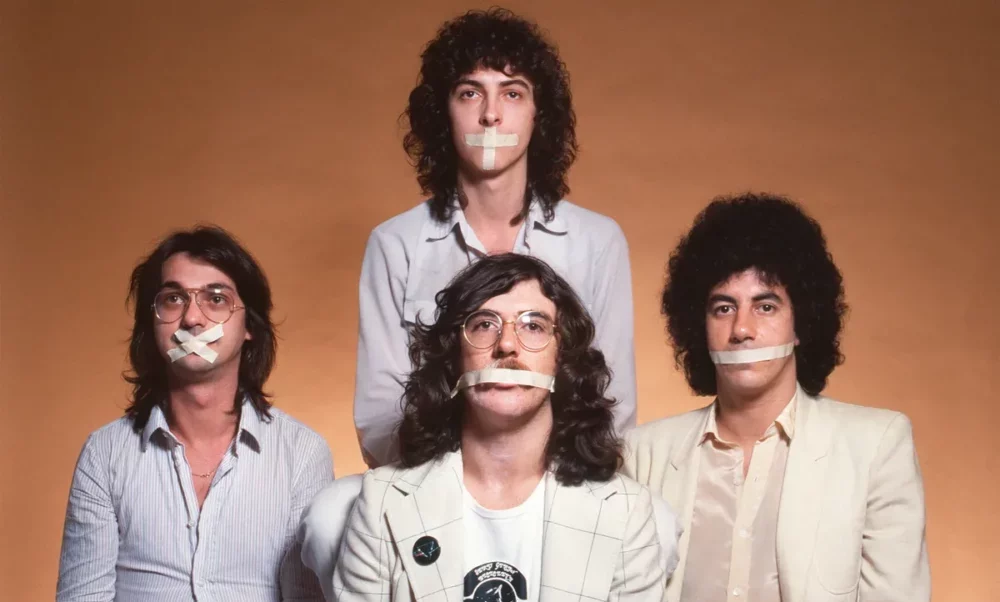 La dictadura militar y la censura de la música popular argentina: del rock nacional al Nuevo Cancionero del folklore. La dictadura militar y la censura de la música popular argentina: del rock nacional al Nuevo Cancionero del folklore.