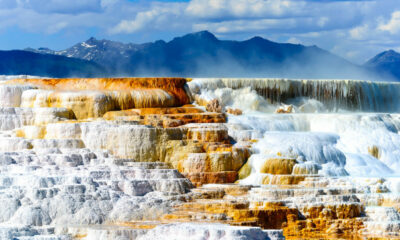 Un nuevo estudio revela por primera vez canales ocultos bajo el parque nacional de Yellowstone.