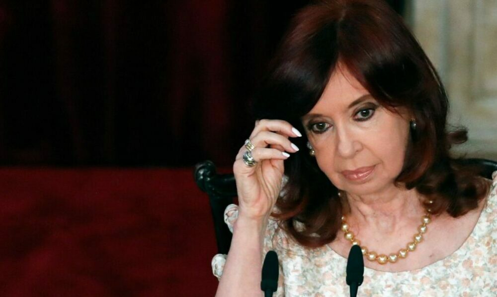 Cristina Fernández publicó un nuevo video sobre el ataque a su despacho en el Congreso. Cristina Fernández publicó un nuevo video sobre el ataque a su despacho en el Congreso.