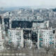 Rusia propone rendición y evacuación de Mariupol ante “catástrofe humanitaria”. Ucrania dice que es un “delirio”. Ataques en Kiev. ¿Más sanciones?.