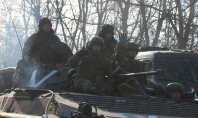 Avance ruso en Lugansk. Sube el petróleo. Rusia prohíbe Facebook por extremista. EEUU y más armas a Ucrania.