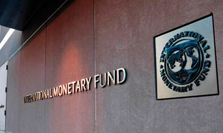La misión argentina llega hoy a Washington para reunirse con el FMI y negociar un nuevo desembolso. La misión argentina llega hoy a Washington para reunirse con el FMI y negociar un nuevo desembolso.