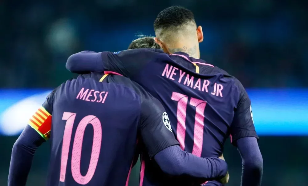 Los hinchas del PSG silbaron a Messi y a Neymar en el Parque de los Príncipes. Los hinchas del PSG silbaron a Messi y a Neymar en el Parque de los Príncipes.