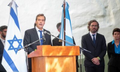 Reclamos de justicia y memoria en el acto por el 30° aniversario del atentado a la Embajada de Israel.
