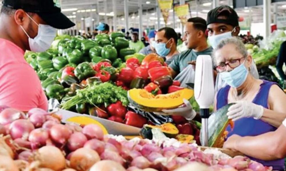 UIA y la CGT se comprometieron con el Gobierno Nacional a trabajar en detener los aumentes de precios. UIA y la CGT se comprometieron con el Gobierno Nacional a trabajar en detener los aumentes de precios.